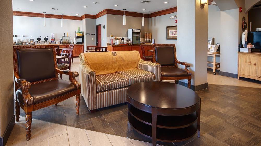 Best Western South Plains Inn & Suites Levelland Exterior photo