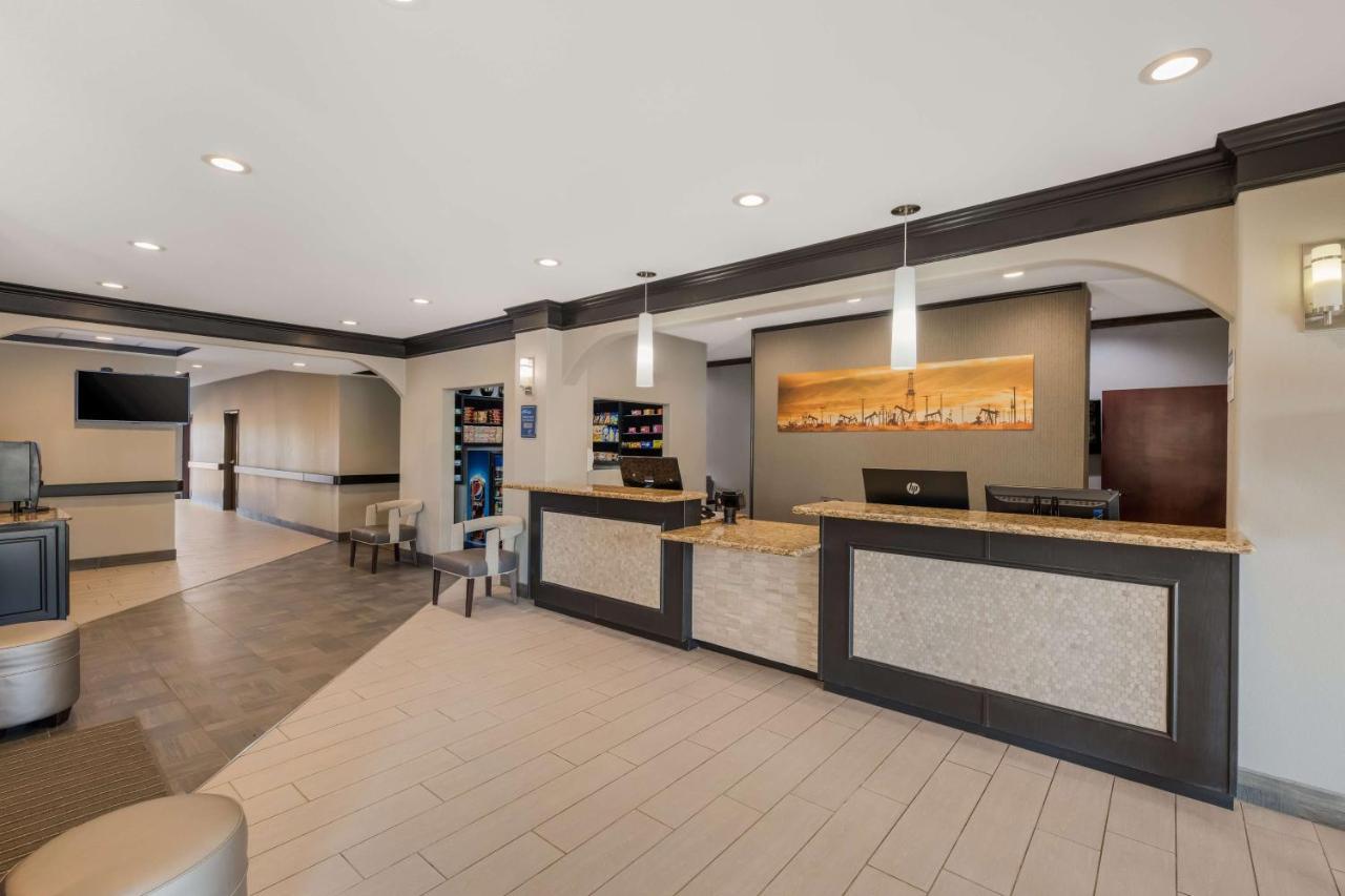 Best Western South Plains Inn & Suites Levelland Exterior photo