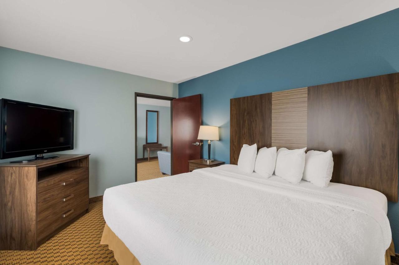 Best Western South Plains Inn & Suites Levelland Exterior photo